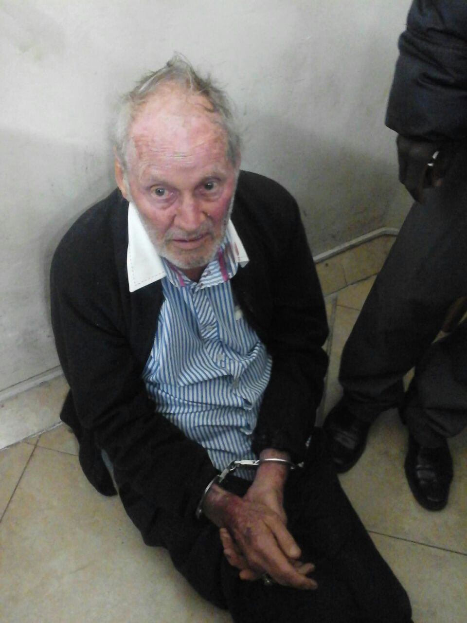 This is picture of what looks like former Zimbabwe Broadcasting Corporation (ZBC) news anchor Dave Emberton after he was arrested by police for allegedly trying to steal bacon at a supermarket in Harare