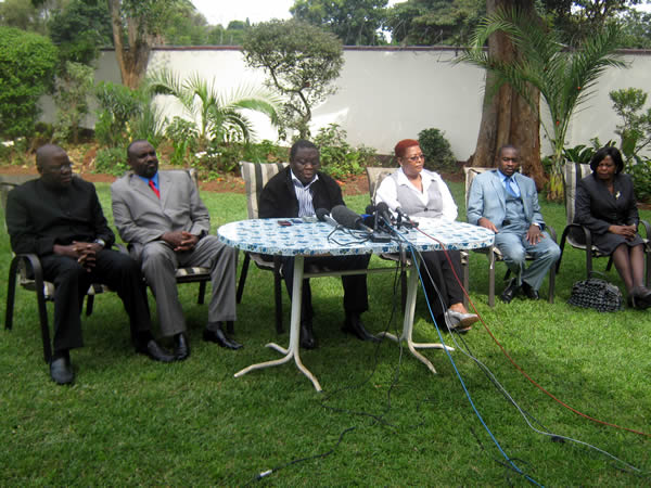 MDC-T bigwigs Tendai Biti, Lovemore Moyo, Morgan Tsvangirai, Thokozani Khupe, Nelson Chamisa and Theresa Makone at a press conference