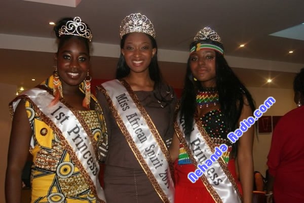 Gumisai Makombe-600 Gumisai Makombe (centre) won the second edition of the Miss African Spirit beauty pageant