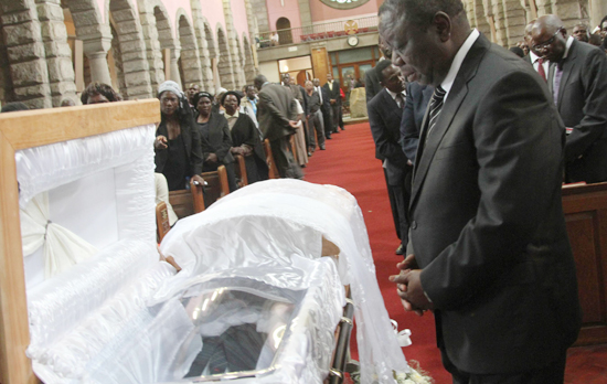 Professor Gordon Chavunduka buried – Nehanda Radio