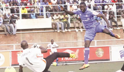 SPOT ON . . . Dynamos striker Farai Mupasiri fires past Hwange goalkeeper Timothy Sibanda to secure victory at Rufaro yesterday