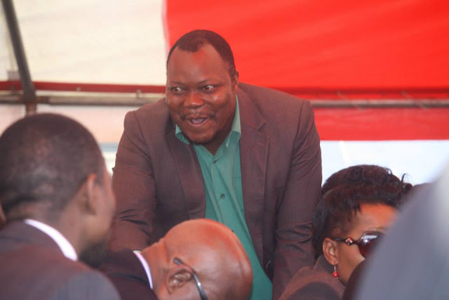 Job Sikhala at the burial of the late national hero Enos Nkala