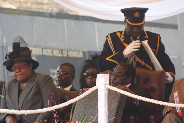 Mugabe closes briefcase