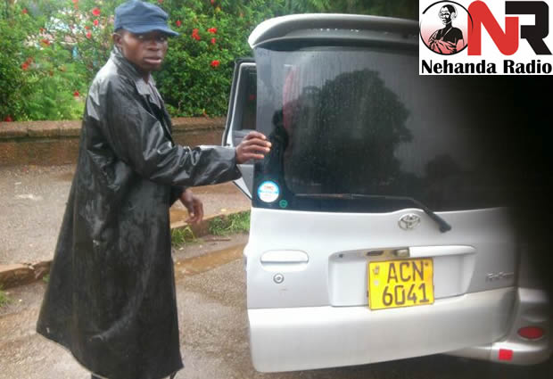 Police officer ‘robbing’ passengers 