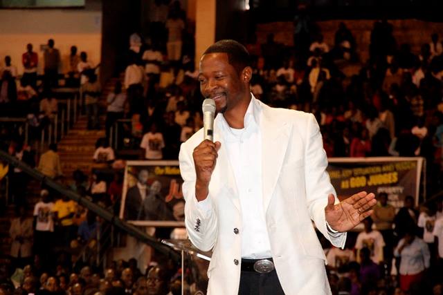 Prophet Makandiwa rocks Harare