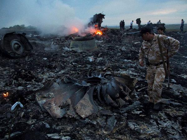Flight MH17 hit by missile from rebel-held Ukraine