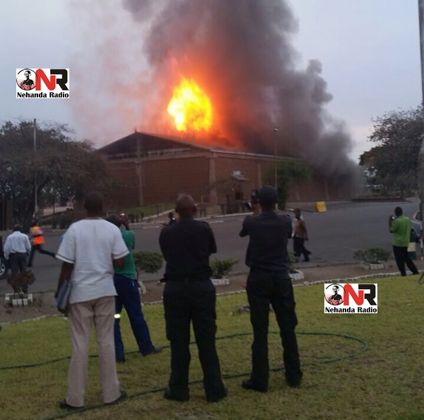 Customs Warehouse at Beitbridge Border Post on fire (Picture by Nehanda Citizen Reporters)