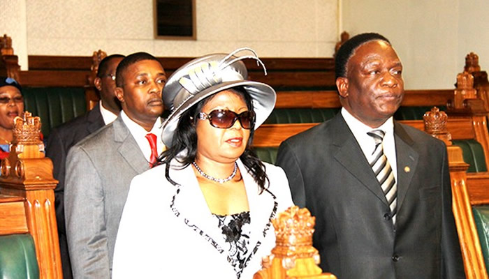 Emmerson Mnangagwa (right)