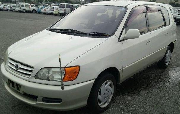 Toyota Ipsum