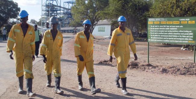 File picture of workers at the Mimosa Mine in Zvishavane