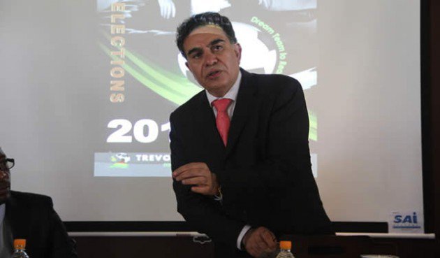 YOU CAN BANK ON ME . . . Trevor Carelse-Juul, who is vying for the ZIFA presidency, addresses the delegates who attended the launch of his manifesto in Harare yesterday