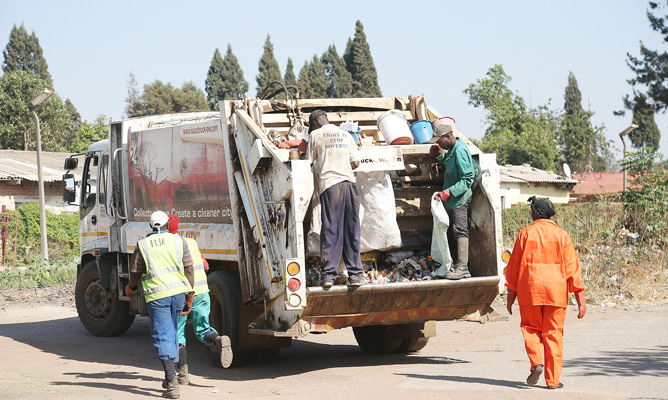 Harare City Council refuse collection truck (Picture by NewsDay)