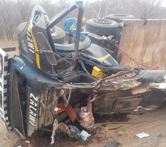 hwange-truck-crash