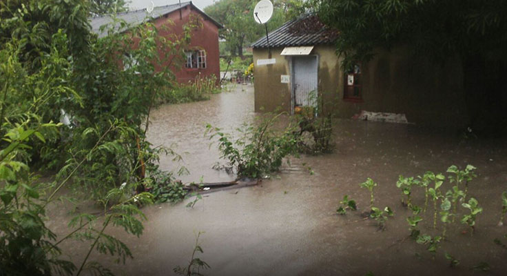 Twenty one families and inmates at an Old People’s Home had to be evacuated to safety as floods raged through settlements that include the Hwange Colliery Company (HCCL) concession, Lwendulu village’s F-section and Cinderella.