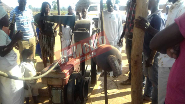 Messenger of Court storms funeral