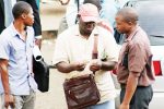 Illegal money-changers move to Avenues File picture of forex dealers in Zimbabwe