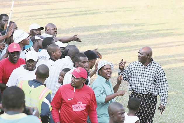 Cosmas Zulu talks to angry supporters