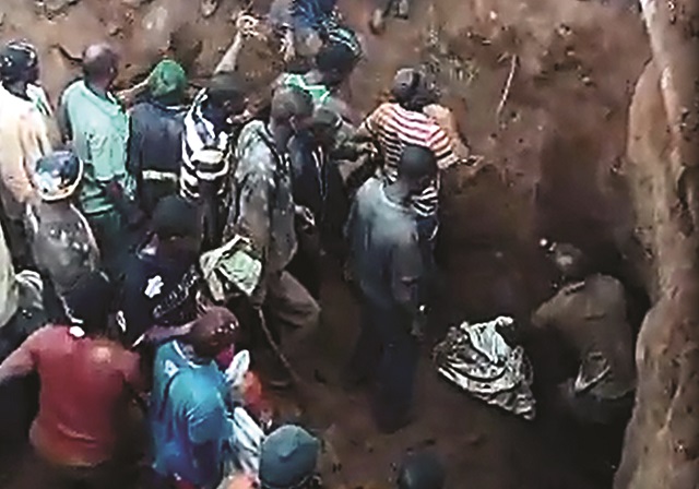 Scenes from the violent skirmishes at Gaika Mine in Kwekwe