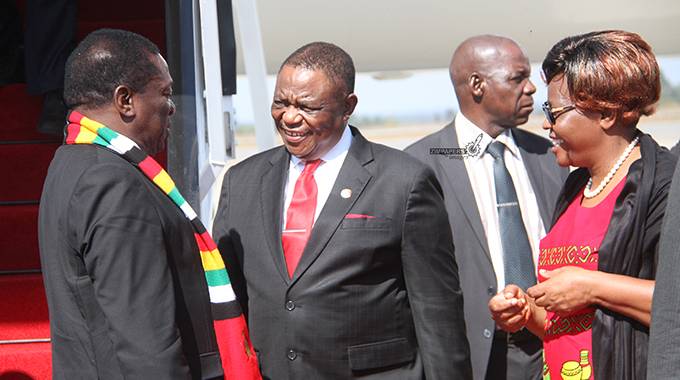 President Emmerson Mnangagwa and his Vice Constantino Chiwenga