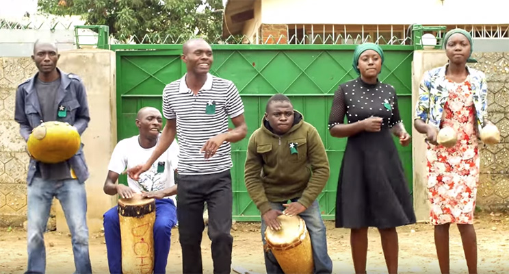 Video screenshot from the song Ngoma Yemugidhi by Obert Chari & the ZCC Hakireni Stars