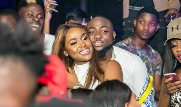 Musician Davido has reacted angrily to media reports that he has been dumped by girlfriend Chioma Rowland