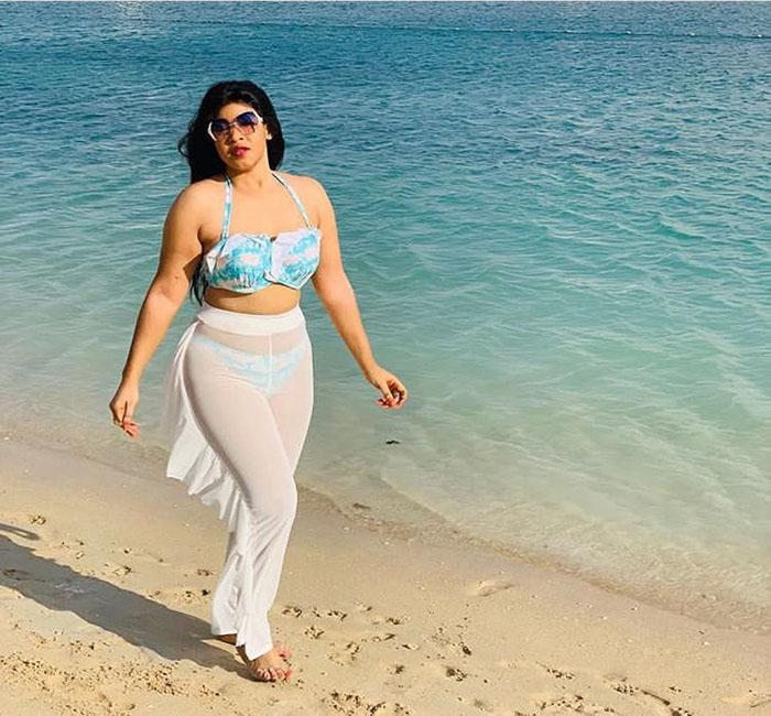 Stunning pictures from Elizabeth Tsvangirai, 42, which she posted on her Instagram page, have gone viral with many Zimbabweans commenting on her stunning beach body.