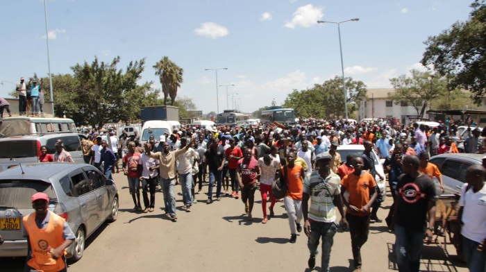 Spot the Leader: PICTURES from Nelson Chamisa tour of Mbare Musika bus ...