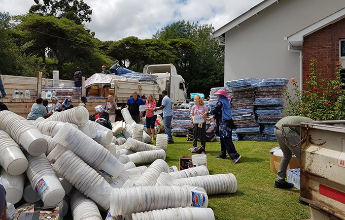 Cyclone Idai donations at the Presbyterian Church in Highlands, Harare (Picture via Povo News on Twitter)