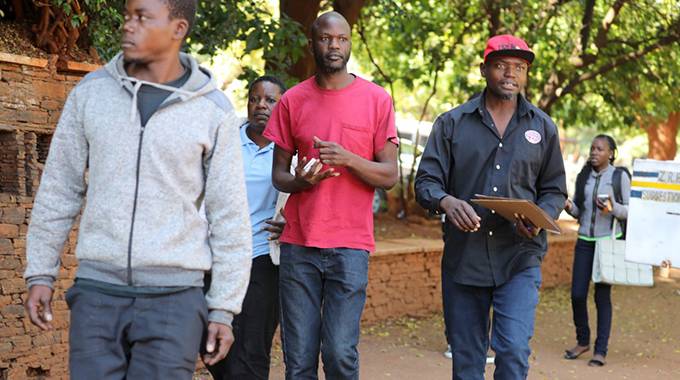 Geselda Katema, James Chiuje and Simbarashe Chiputu was released on $400 bail each