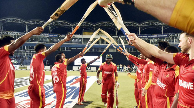 Guard of honour formed by Zimbabwean cricketers for the retiring Hamilton Masakadza