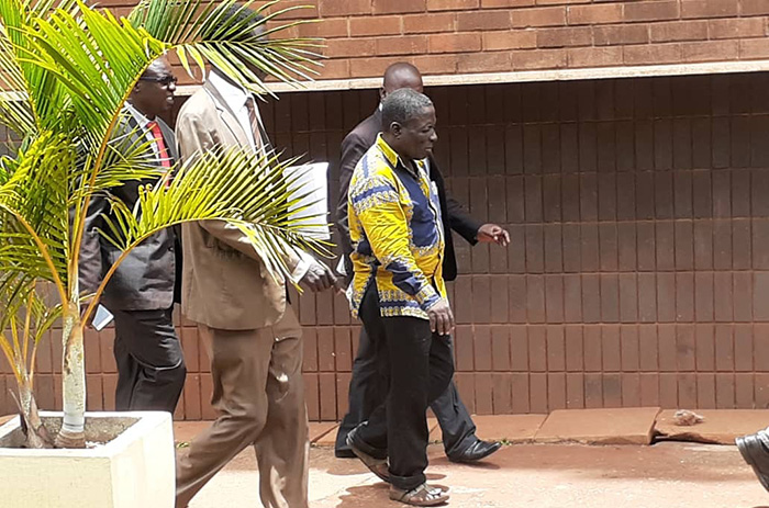 Peter Muchakazi and Kunofiwa Mervyn Madondo appeared at the Harare Magistrates’ Courts charged with fraud and alternatively criminal abuse of office. (Picture by Zim Morning Post)