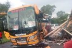 14 perish in bus, lorry collision along Harare-Mutare highway FOURTEEN people died on the spot when a General Bande bus collided, head-on, with a haulage truck near Shamu village along Harare-Mutare highway