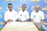 I haven’t joined Dynamos, insists Makanda Tinashe Makanda signs what appears to be a Dynamos contract