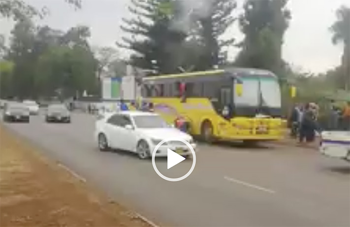 Seven police officers threw teargas canisters into a bus full of passengers at the Harare Exhibition Park
