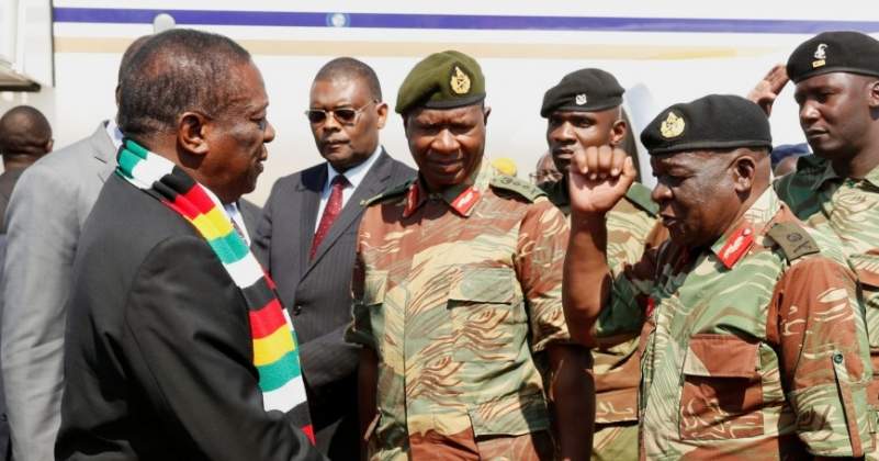 File picture of President Emmerson Mnangagwa with senior members of the Zimbabwe National Army (ZNA)