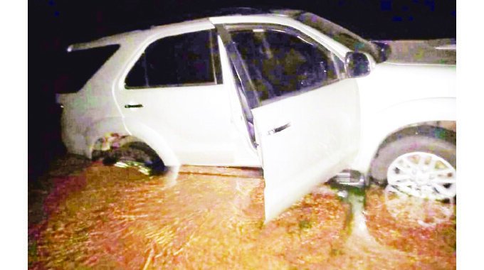 The Toyota Fortuner abandoned by smugglers along Limpopo River