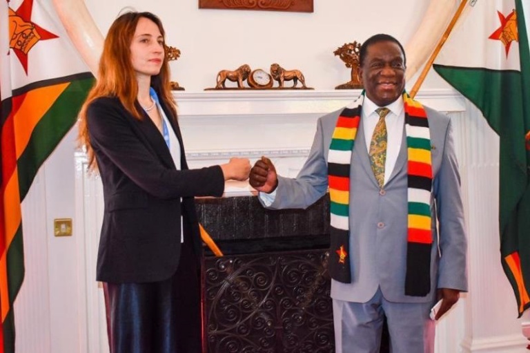 Alena Douhan, UN Human Rights Council Special Rapporteur, with President Emmerson Mnangagwa. © Twitter/@edmnangagwa