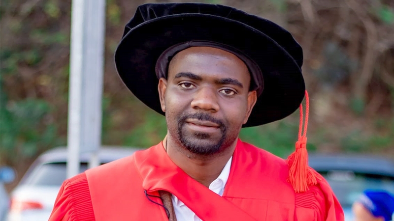 Dr Rowan Madzamba’s study of the lived experiences of Zimbabwean immigrants in South Africa has earned him a PhD in Public Health from the University of KwaZulu-Natal.