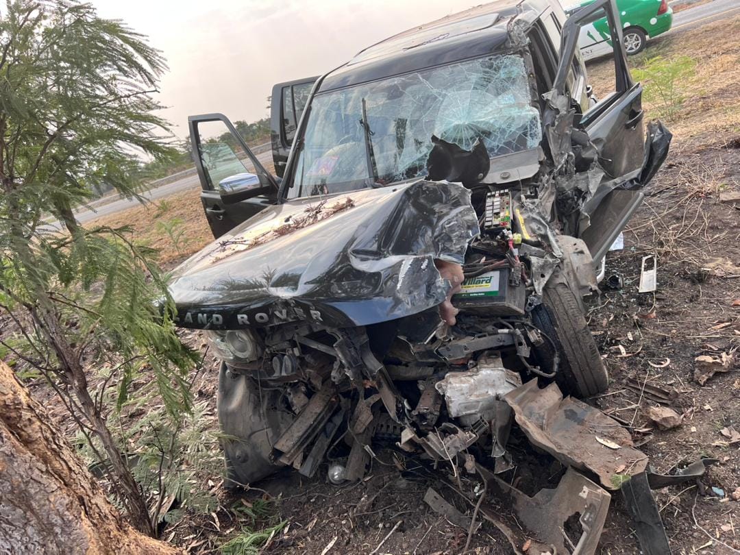Popular comedienne and socialite Tyra Chikocho, aka Madam Boss was today (Saturday) afternoon involved in an accident when her Land Rover Discovery 4 vehicle "dislocated a tyre before it swerved off the road".