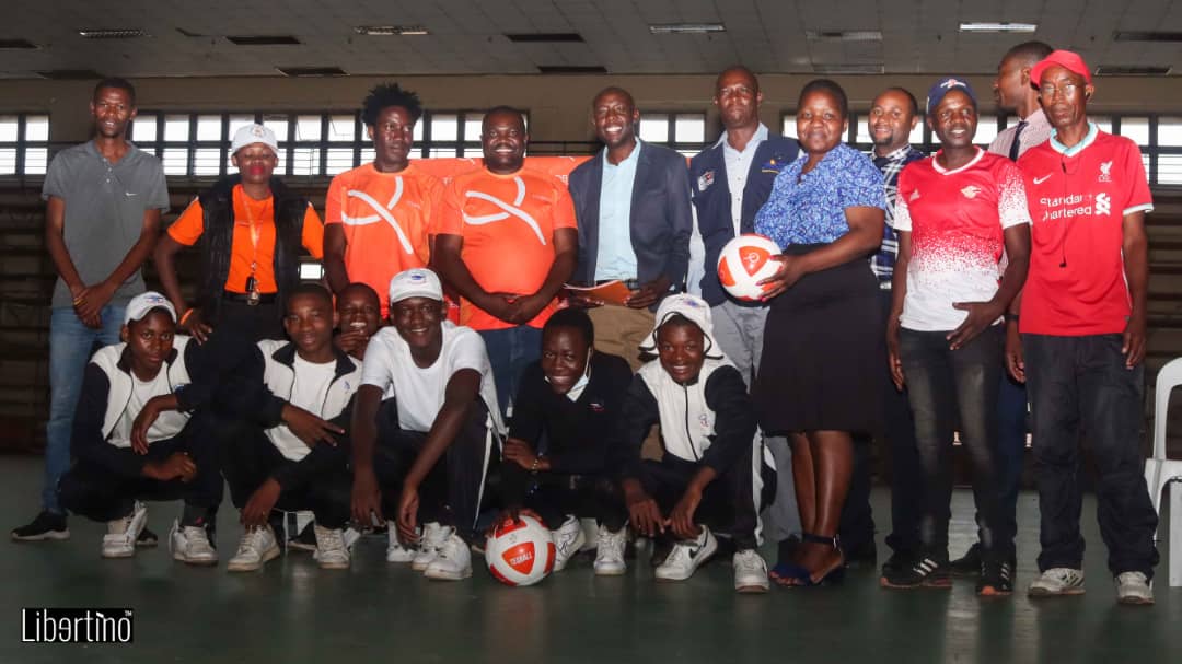 The Teqball Association of Zimbabwe (TAZ) led by its president Xolisani Gwesela visited the dormitory town of Chitungwiza located about 25 kilometres away from the capital city, Harare, to officially launch the sport which was invented in Hungary in 2012. (Picture via Libertino)