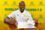 Ex-Mamelodi Sundowns captain Kekana urges Billiat to move to Middle East Legendary Mamelodi Sundowns midfielder Hlompho Kekana (Picture via Mamelodi Sundowns FC)