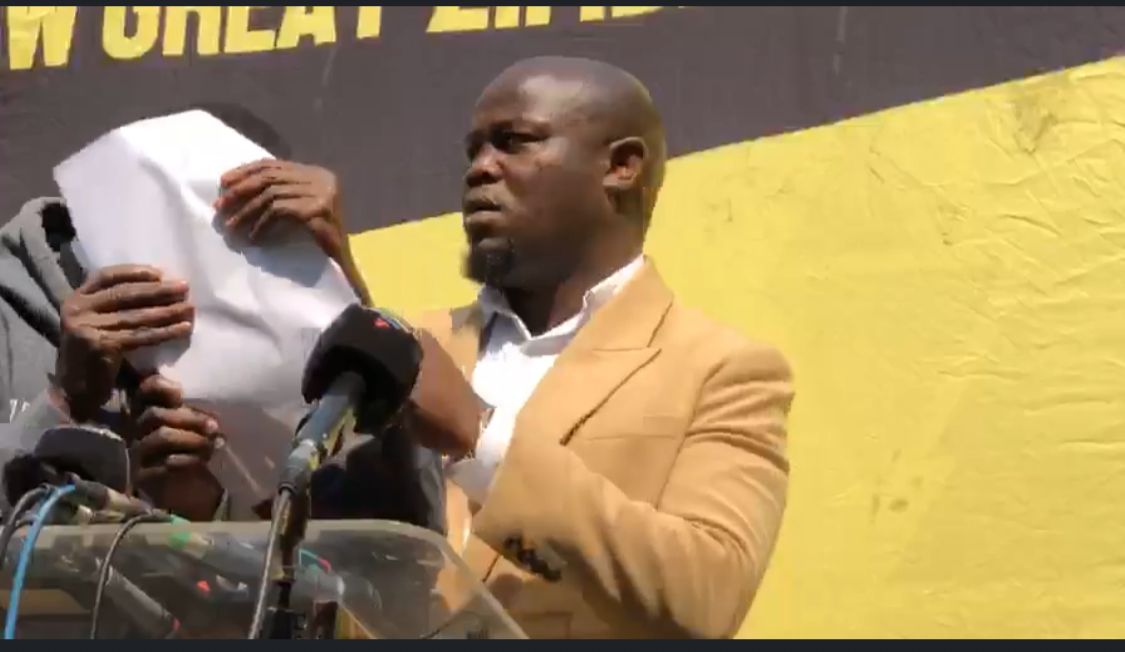 A press conference by the main opposition Citizens Coalition for Change (CCC) on Saturday was disrupted by over 10 suspected state agents who appeared to be trying to abduct the new party spokesperson Promise Mkwananzi.