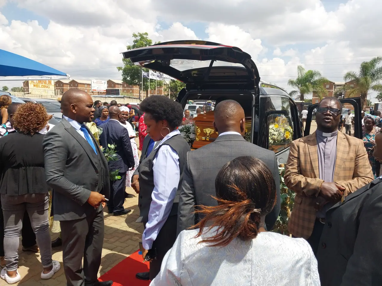 Burial of the late Zimbabwean Afro Jazz legend Bob Nyabinde (Images Supplied)