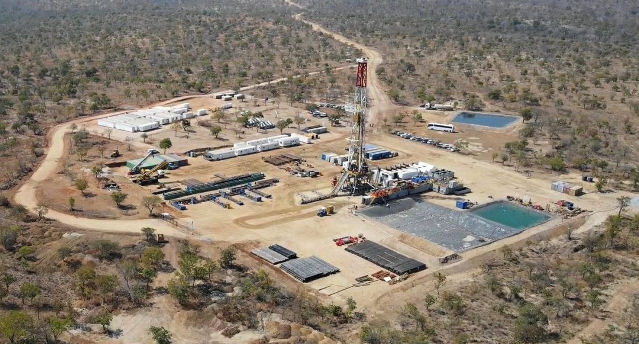 The Exalo Rig 202 at the Mukuyu drill site in Zimbabwe. (Photo: INVICTUS ENERGY)