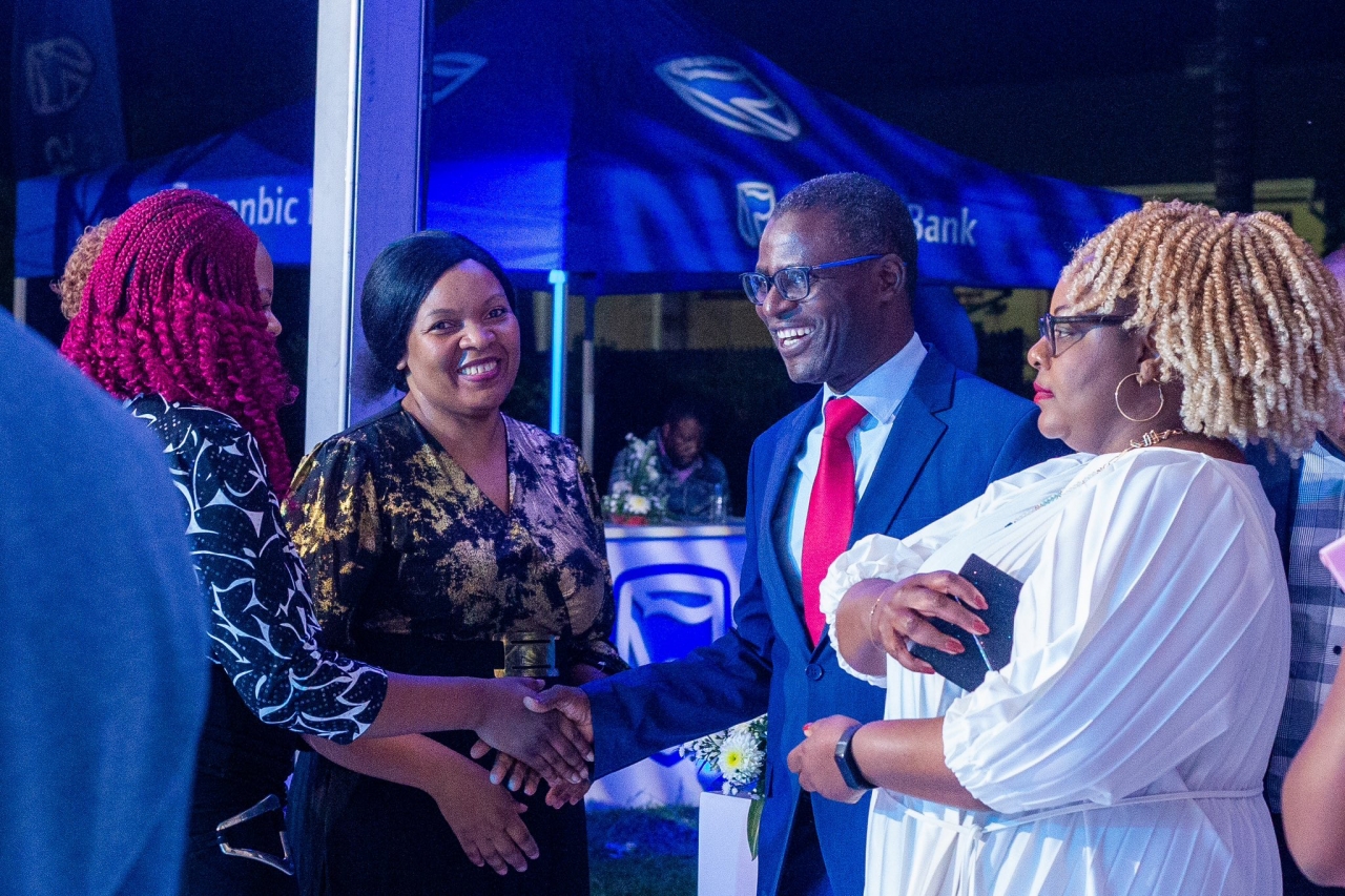 Stanbic Zimbabwe Chief Executive Solomon Nyanhongo and the Stanbic Bank Business team holding a cocktail for their clients in Mutare, November 2023. (Picture via X - @StanbicBankZW)