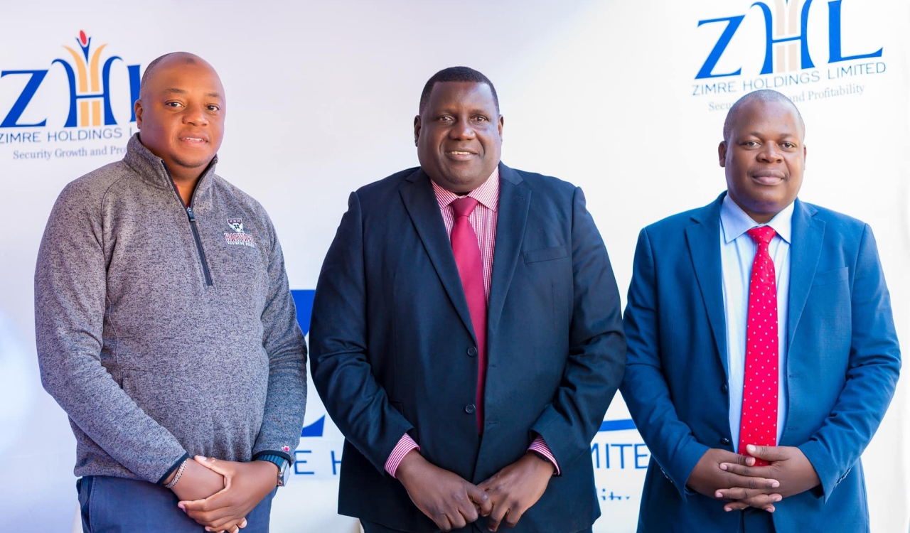 Zimre Holdings CEO Stan Kudenga (centre) (Picture via Facebook - Fidelity Life Assurance of Zimbabwe)