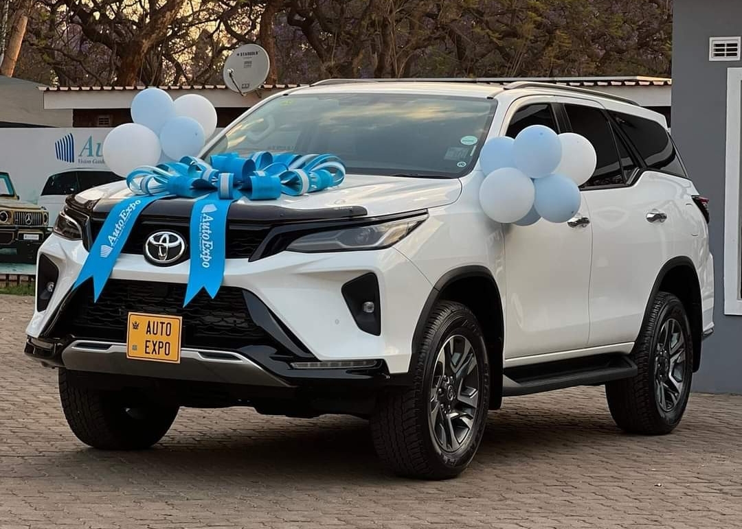 Controversial Zimbabwean businessman Wicknell Chivayo has donated a brand new Toyota Fortuner to Oliver Mtukudzi's widow, Daisy Mtukudzi