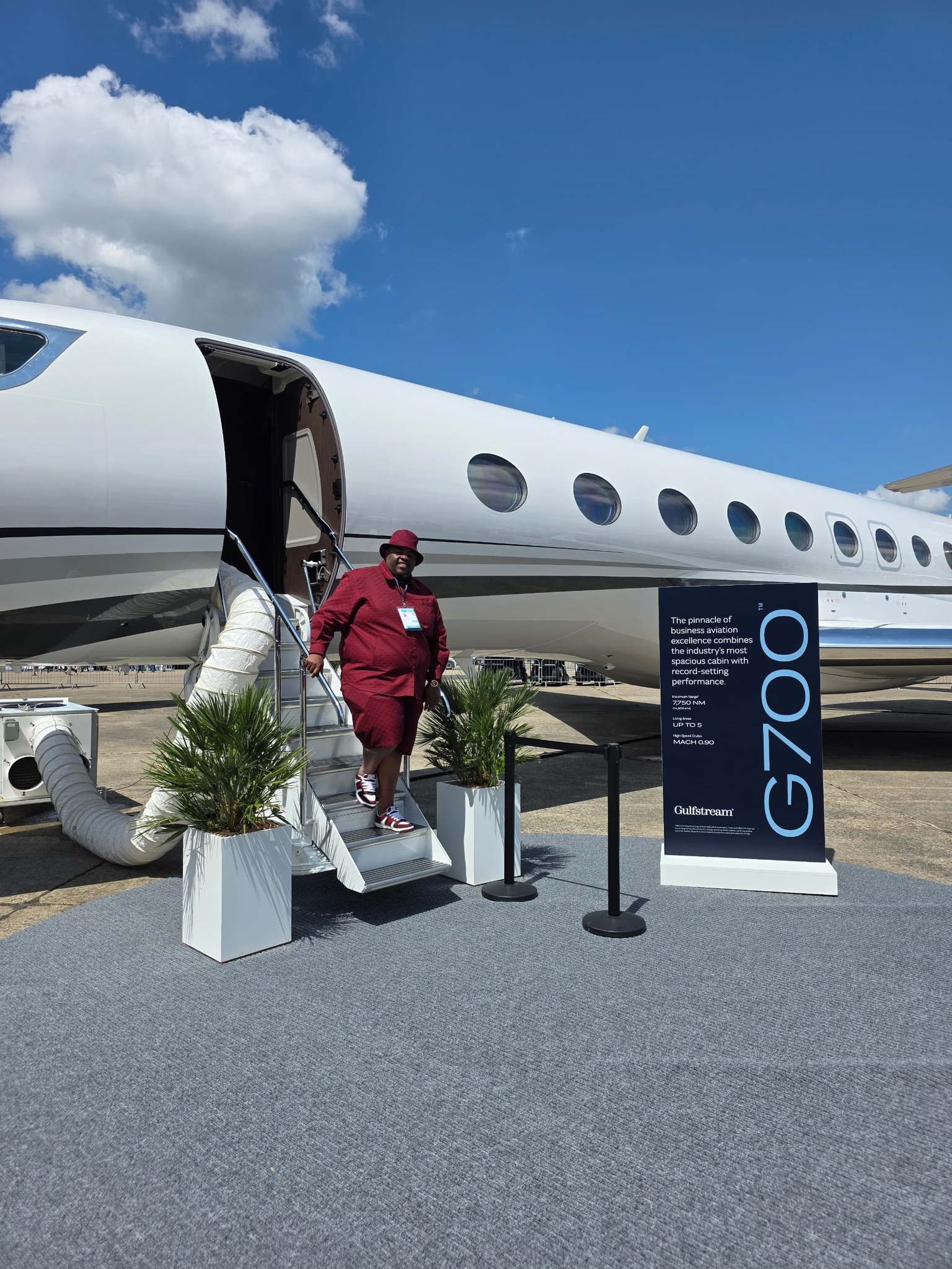 Picture from June 2025 when Wicknell Chivayo was trying out a Gulfstream G700 (Picture via X - Wicknell Chivayo)