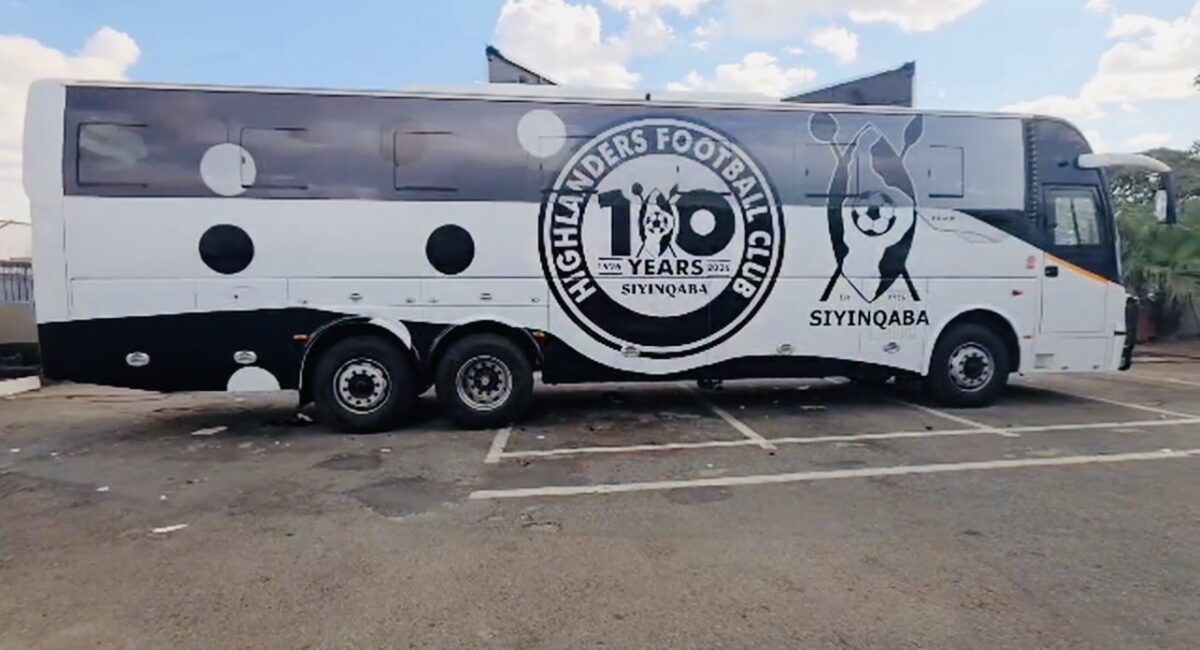 Chivayo honours promise to Highlanders, VP Kembo Mohadi to handover new team bus
