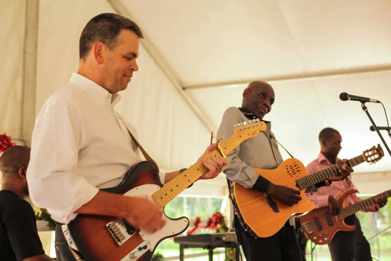 Former US ambassador to Zimbabwe Bruce Wharton dies after decades of diplomatic service